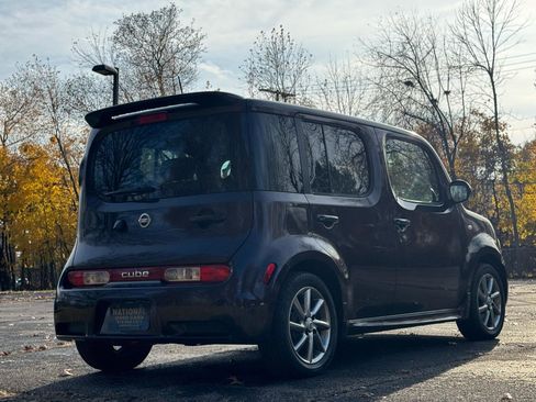 Used 2010 Nissan Cube 1.8 S Krom Edition w/ Interior Designer Pkg FWD image 8