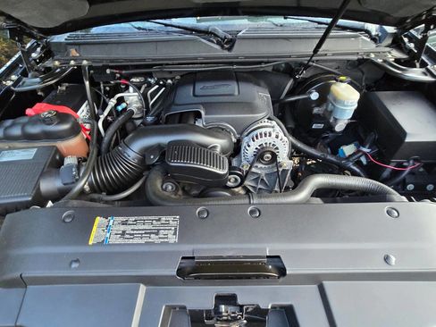 Used 2009 Chevrolet Tahoe LT w/ Luxury Package image 27