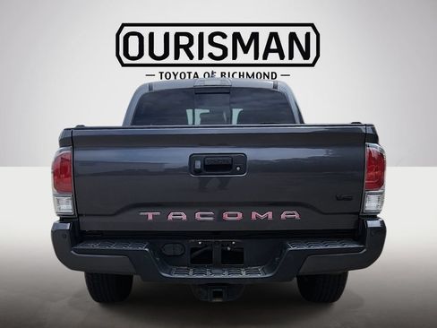 Used 2021 Toyota Tacoma TRD Off-Road w/ Technology Package AWD/4WD image 6