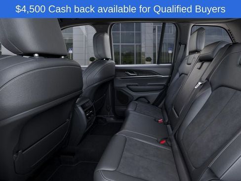 New 2026 Jeep Grand Cherokee Altitude AWD/4WD image 25