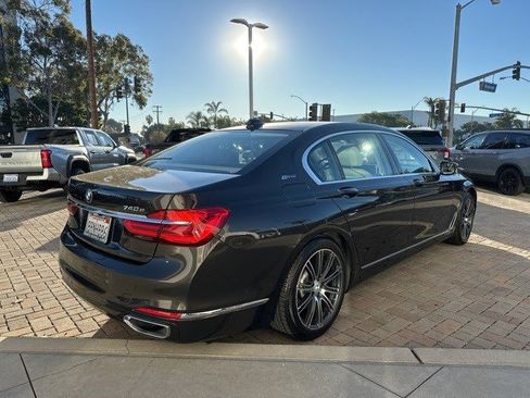 Used 2017 BMW 740e xDrive image 6