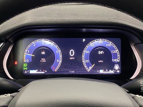 New 2025 Jeep Grand Cherokee Limited w/ Luxury Tech Group II AWD/4WD image 18