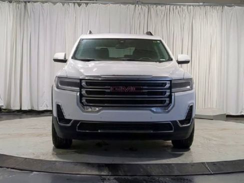 Used 2023 GMC Acadia SLE w/ Driver Convenience Package image 3