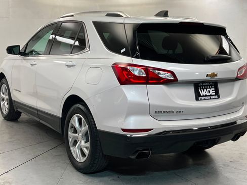 Used 2020 Chevrolet Equinox LT FWD image 3