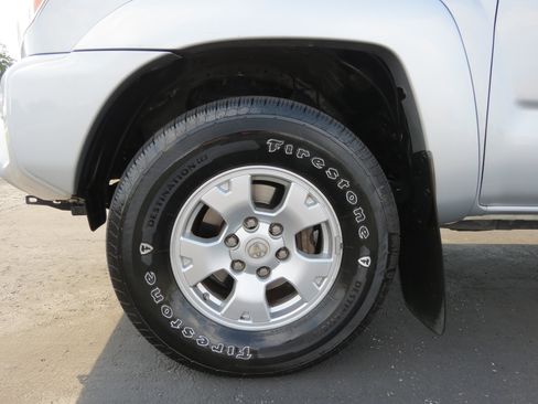 Used 2012 Toyota Tacoma PreRunner w/ TRD Off-Road Pkg image 35