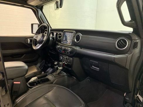 Used 2022 Jeep Wrangler Unlimited Sahara AWD/4WD image 80