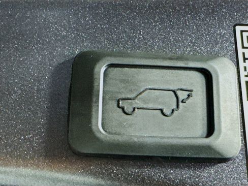 Used 2024 Toyota RAV4 Limited image 35