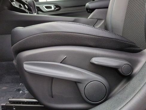 New 2026 Jeep Compass Latitude image 19