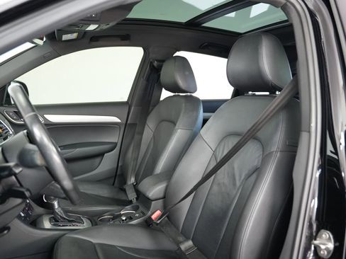 Used 2018 Audi Q3 2.0T Premium Plus w/ Premium Plus Package AWD/4WD image 43