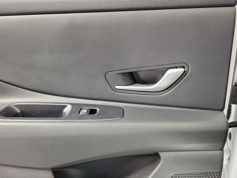 New 2025 Hyundai Elantra Blue image 30