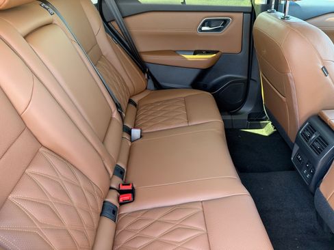 New 2026 Nissan Rogue Platinum w/ Tech Package image 13