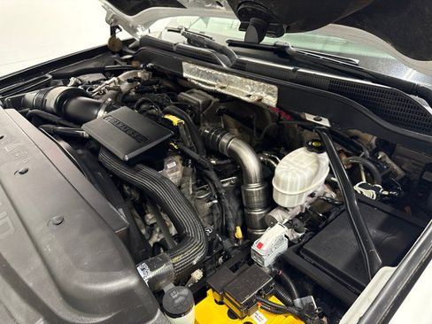 Used 2019 Chevrolet Silverado 2500 W/T AWD/4WD image 45