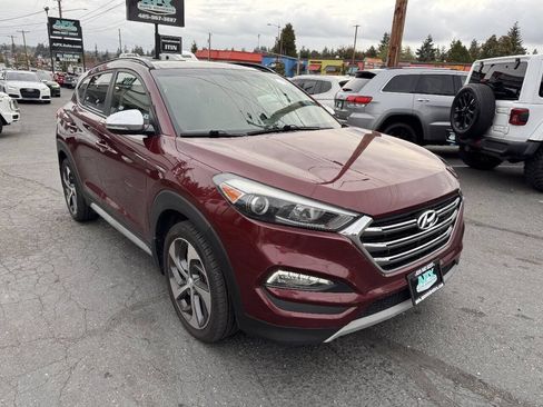 Used 2017 Hyundai Tucson Value AWD/4WD image 4