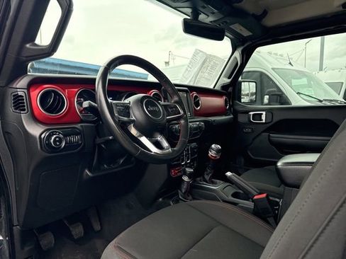 Used 2022 Jeep Gladiator Rubicon w/ Cold Weather Group image 20