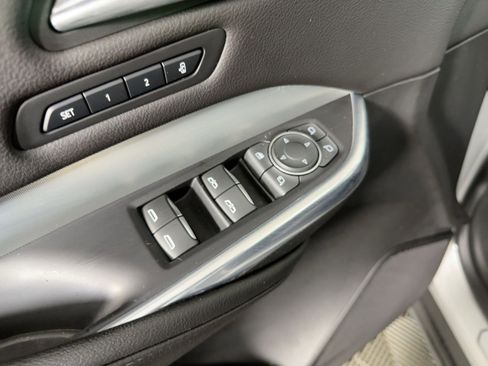 Used 2019 Cadillac XT4 Premium Luxury image 21