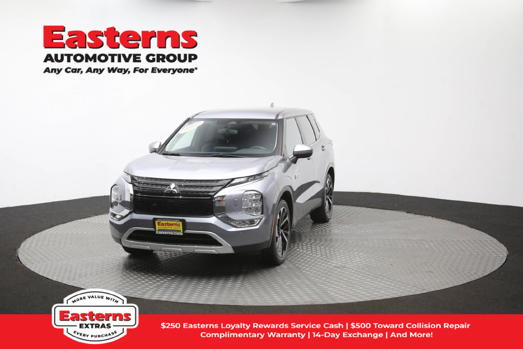 Used 2023 Mitsubishi Outlander SE AWD/4WD image 55