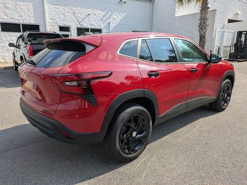 New 2026 Chevrolet Trax LS w/ LS Convenience Package image 4