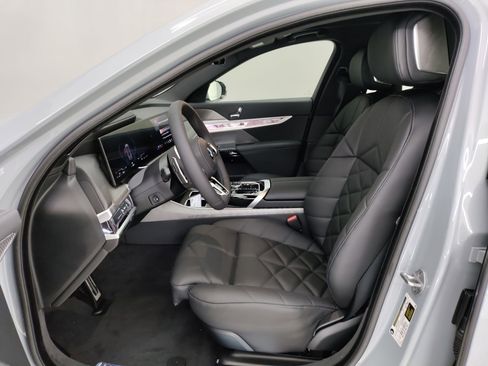 New 2026 BMW 740i w/ Premium Package image 3