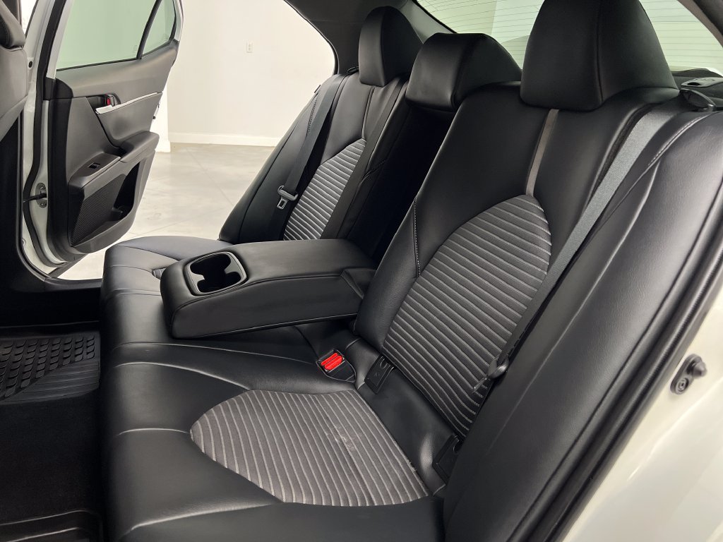 Used 2023 Toyota Camry SE w/ Convenience Package FWD image 16