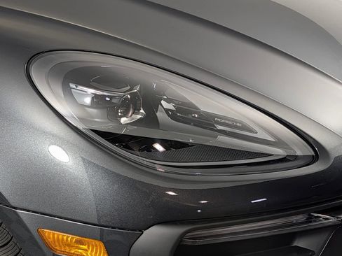 New 2026 Porsche Macan AWD/4WD image 15