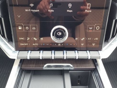 New 2026 GMC Acadia Denali image 32