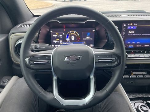 Used 2024 Chevrolet Colorado ZR2 w/ Safety Package image 11