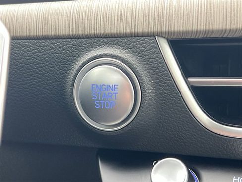 Certified 2025 Hyundai Sonata SEL image 18