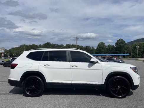 Used 2021 Volkswagen Atlas SEL AWD/4WD image 6