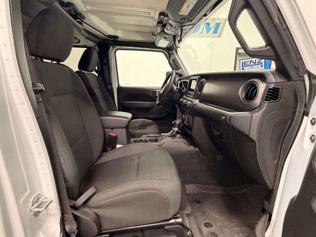 Used 2023 Jeep Gladiator Sport AWD/4WD image 18