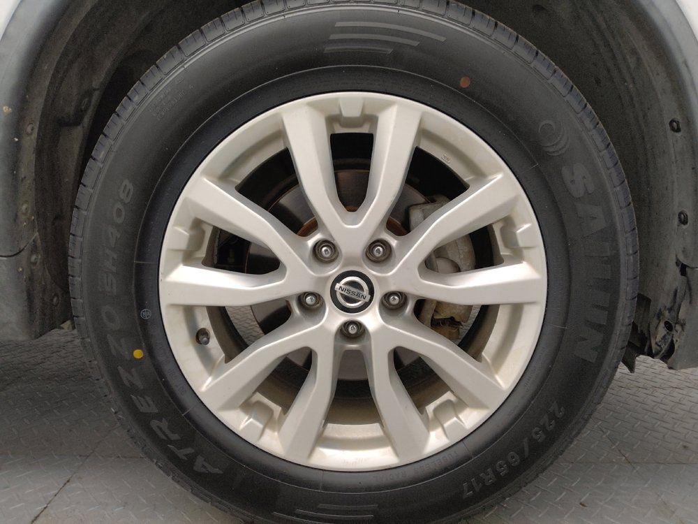 Used 2019 Nissan Rogue SV FWD image 31