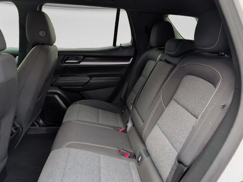 Used 2025 GMC Terrain Elevation AWD/4WD image 31