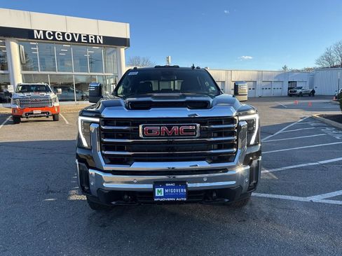 New 2026 GMC Sierra 2500 SLT w/ SLT Premium Package AWD/4WD image 9