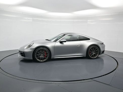 Used 2020 Porsche 911 Carrera S image 2