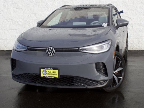 Used 2023 Volkswagen ID.4 Pro S image 3