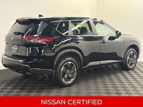 Certified 2025 Nissan Rogue SV AWD/4WD image 2