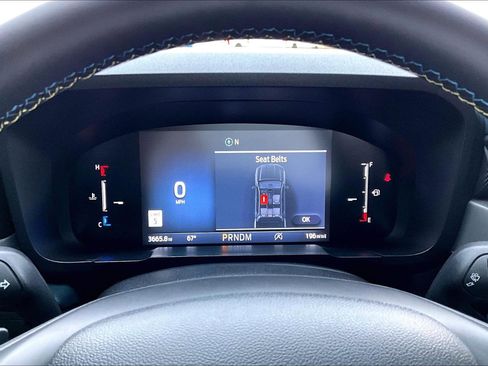 Used 2025 Ford Maverick Lobo image 14