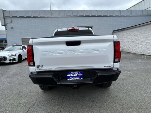 Used 2024 Chevrolet Colorado ZR2 w/ ZR2 Convenience Package III AWD/4WD image 4