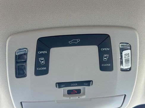 Certified 2026 Toyota Sienna LE AWD/4WD image 35