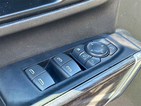 Used 2022 Chevrolet Silverado 2500 LTZ image 17