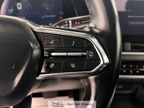 Used 2025 Chevrolet Equinox LT FWD image 49