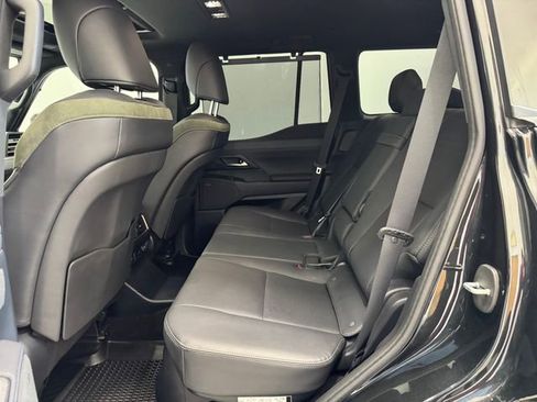 Used 2024 Lexus GX 550 image 20