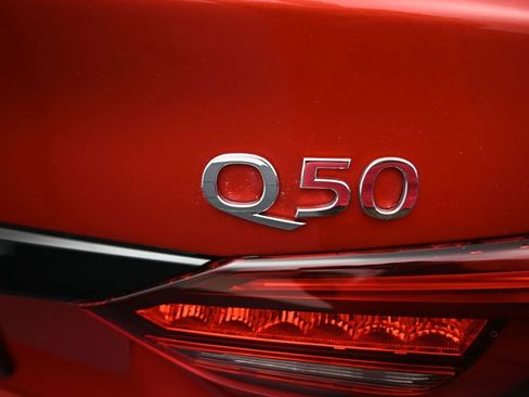 Used 2023 INFINITI Q50 Sensory RWD image 10