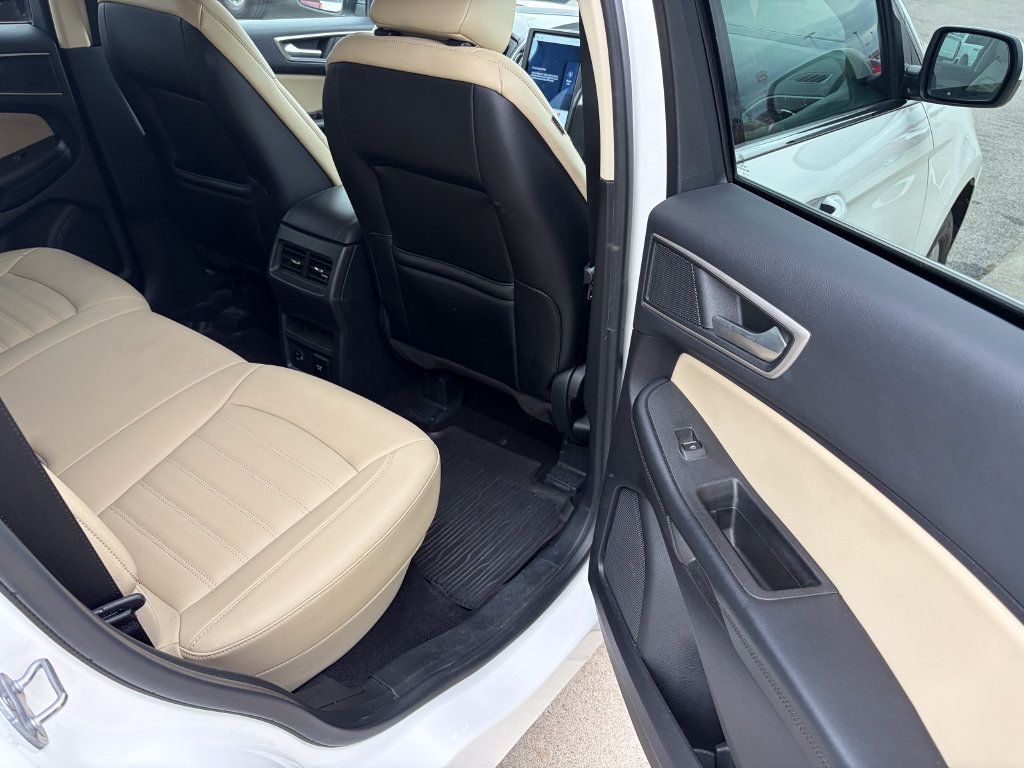 Used 2022 Ford Edge SEL w/ Convenience Package AWD/4WD image 17