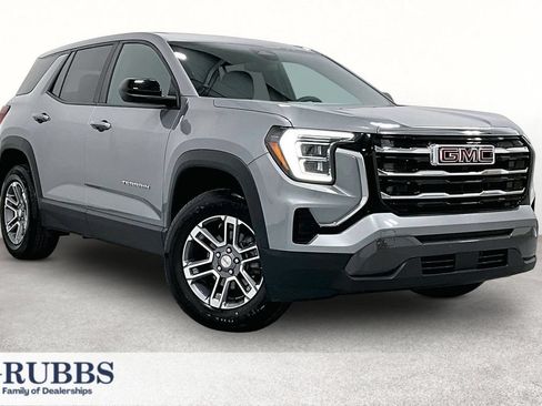 Used 2025 GMC Terrain Elevation FWD image 1