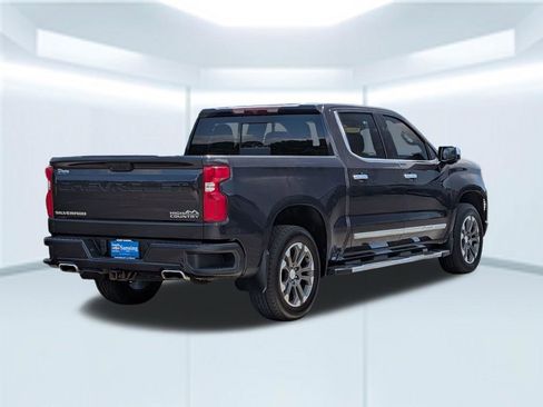 Used 2023 Chevrolet Silverado 1500 High Country w/ Z71 Off-Road Package AWD/4WD image 6