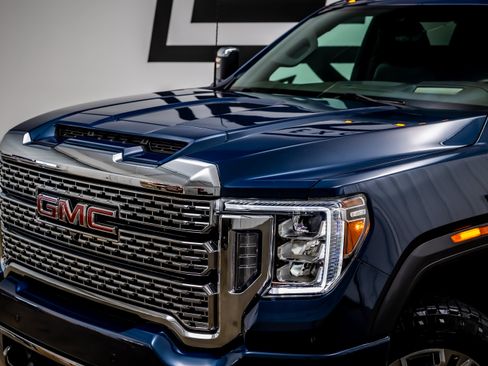 Used 2021 GMC Sierra 2500 Denali w/ Denali Ultimate Package AWD/4WD image 23
