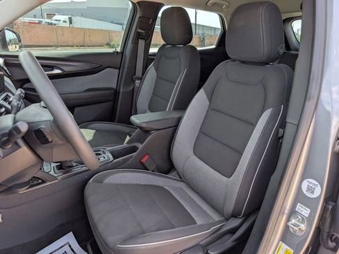Used 2024 Chevrolet TrailBlazer LS FWD image 22