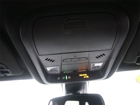 Used 2025 Chevrolet Blazer RS image 12