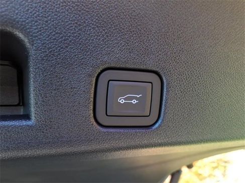 New 2026 Chevrolet Traverse LT w/ Driver Confidence Package image 12