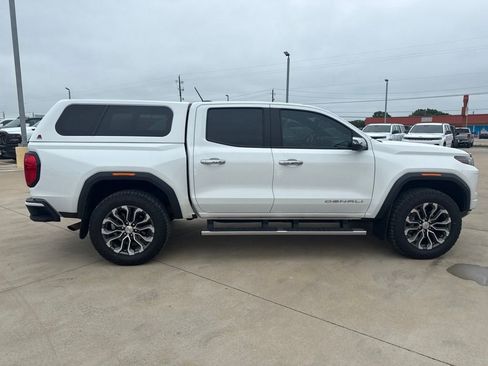 Used 2024 GMC Canyon Denali AWD/4WD image 8